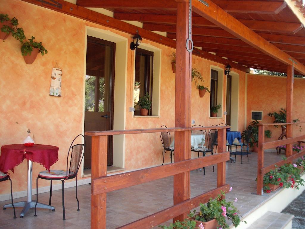 Domu De Palla- Iun-E5167 Bauladu Zimmer foto